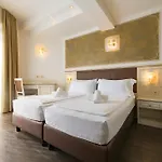 Sogno Del Benaco Hotel