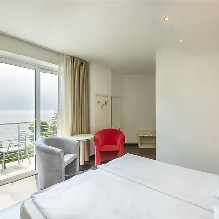 Sogno Del Benaco Hotel 4*