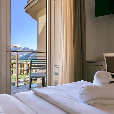 Sogno Del Benaco 4*
