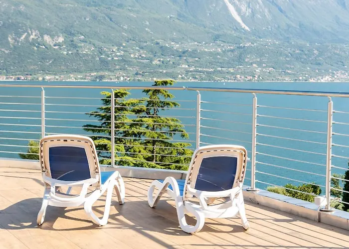 Hotel Sogno Del Benaco 4*